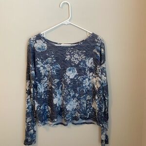 Aeropostale Women's Long Sleeve - Size Medium